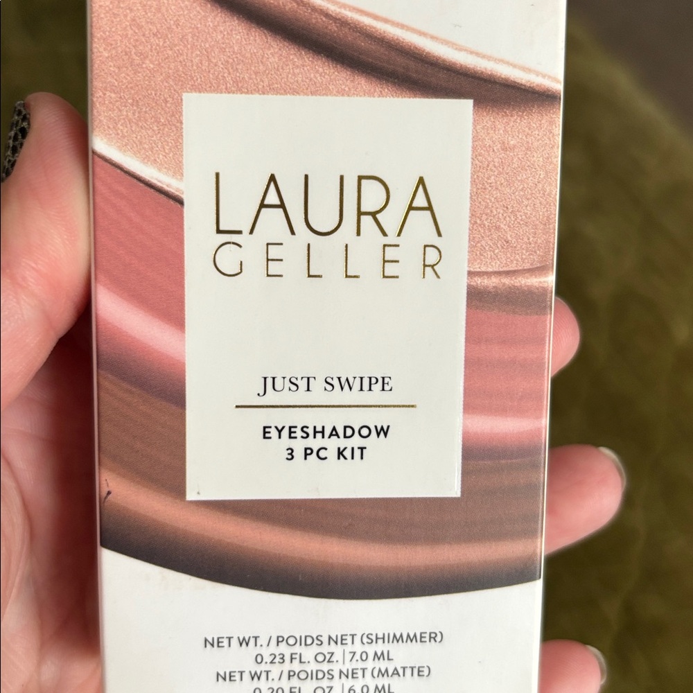 Laura Geller Just Swipe Eyeshadow Trio - Picture 3 of 7